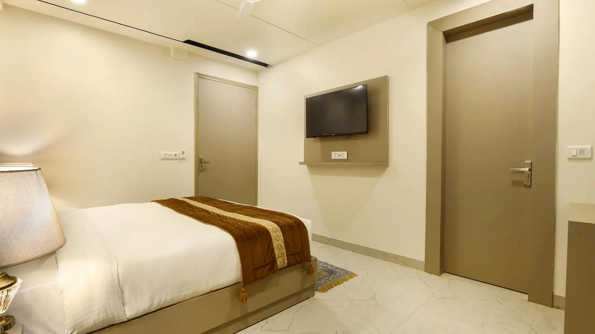 Opo Hotel Dior New Delhi