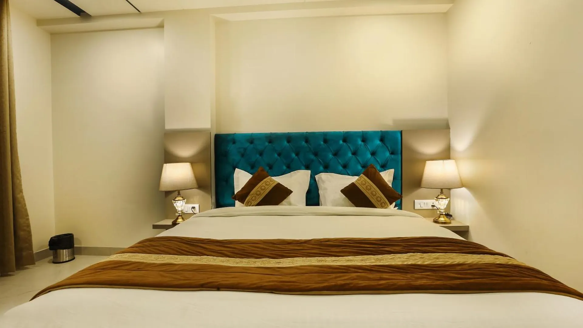 Homestay Opo Hotel Dior New Delhi