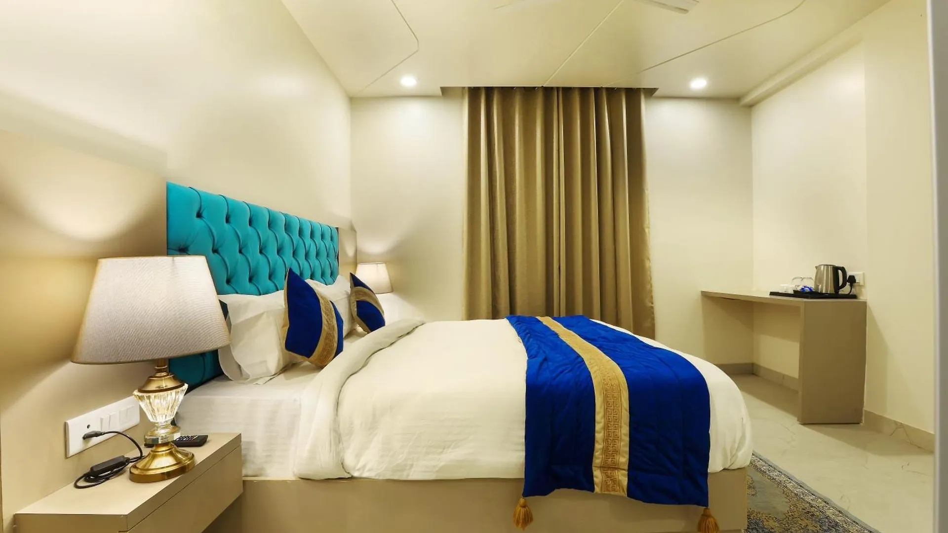 Homestay Opo Hotel Dior New Delhi India
