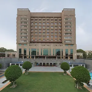 Отель Jaypee Vasant Continental, Нью-Дели